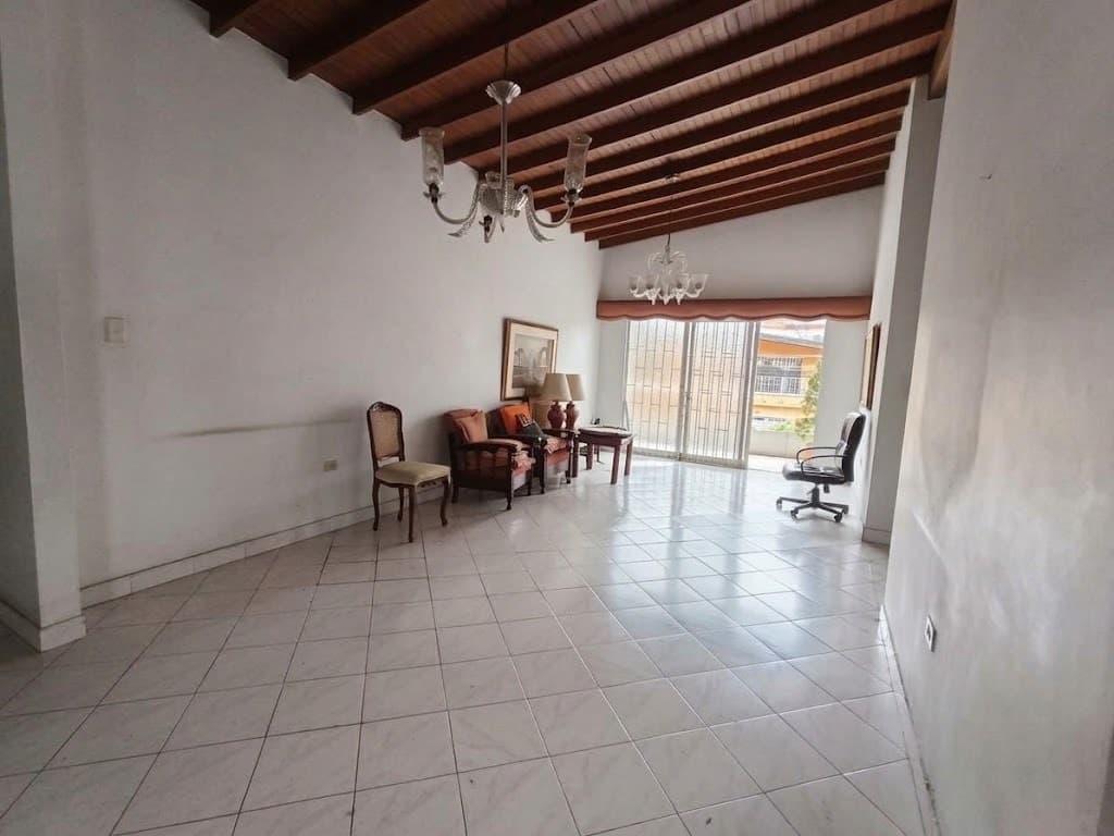 Casa Vivienda en arriendo en Florida Nueva, Laureles, Medellín — foto 3 de 18
