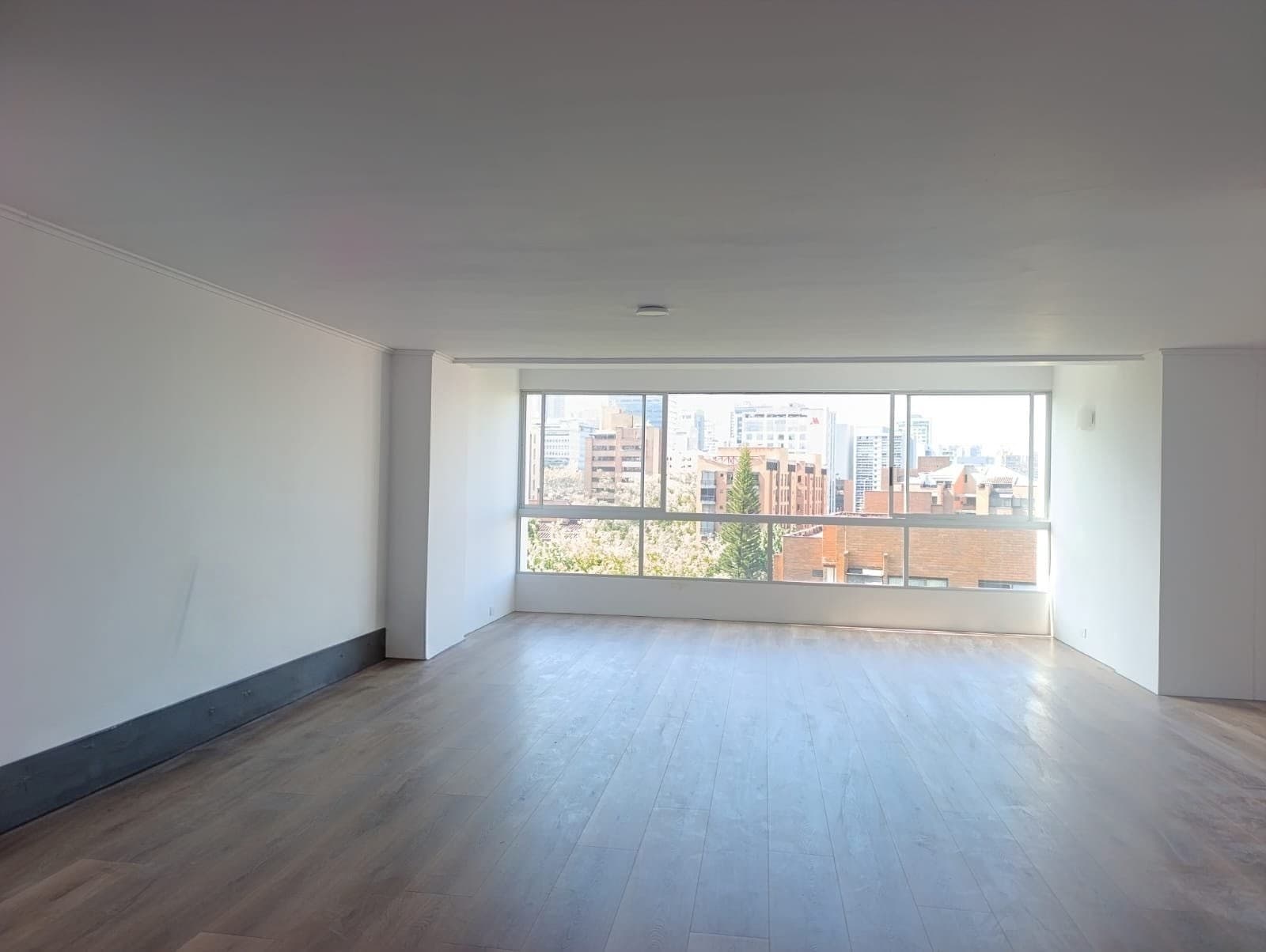Apartamento en arriendo en Patio Bonito, El Poblado, Medellín — foto 1 de 15