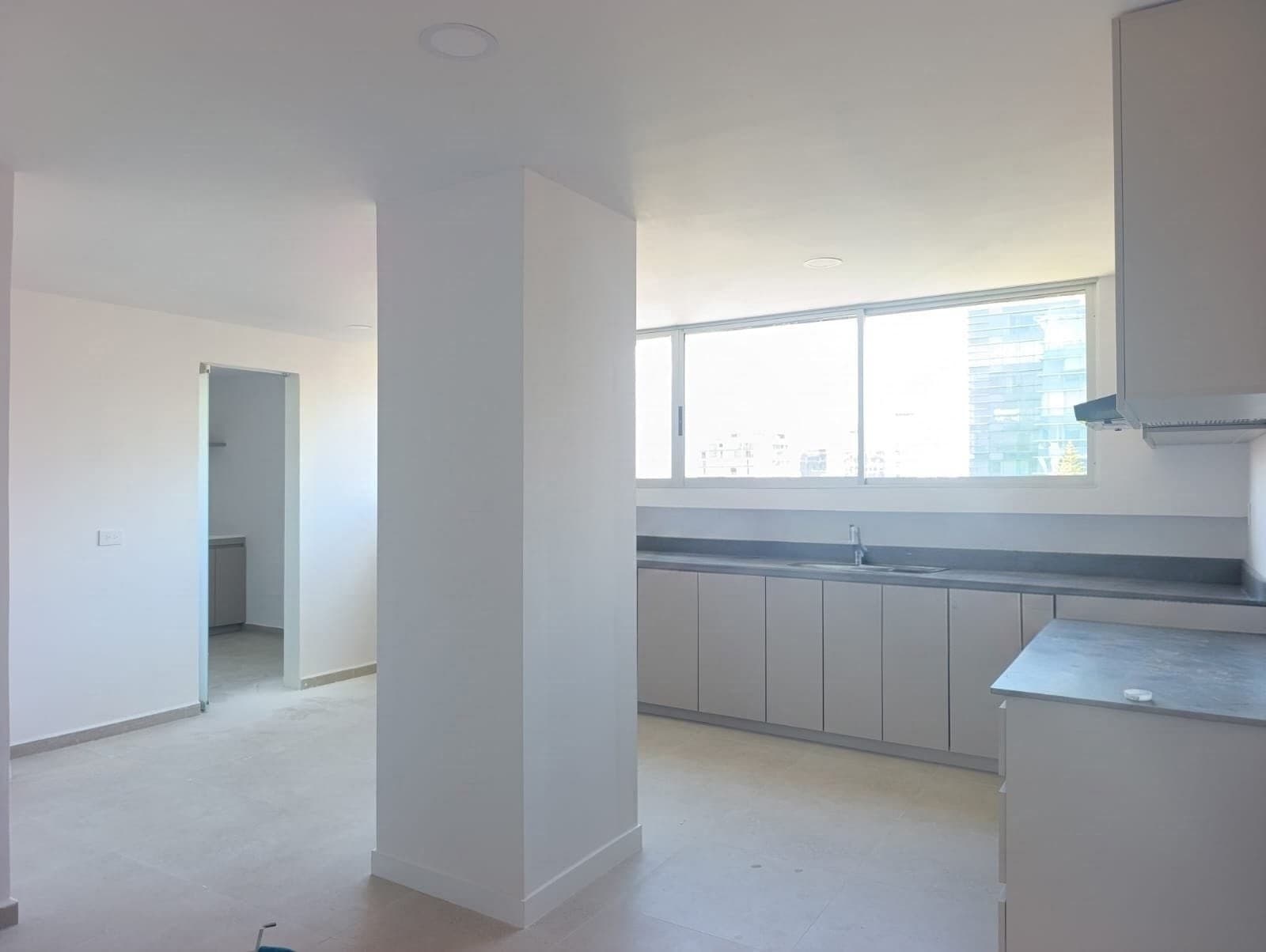 Apartamento en arriendo en Patio Bonito, El Poblado, Medellín — foto 3 de 15