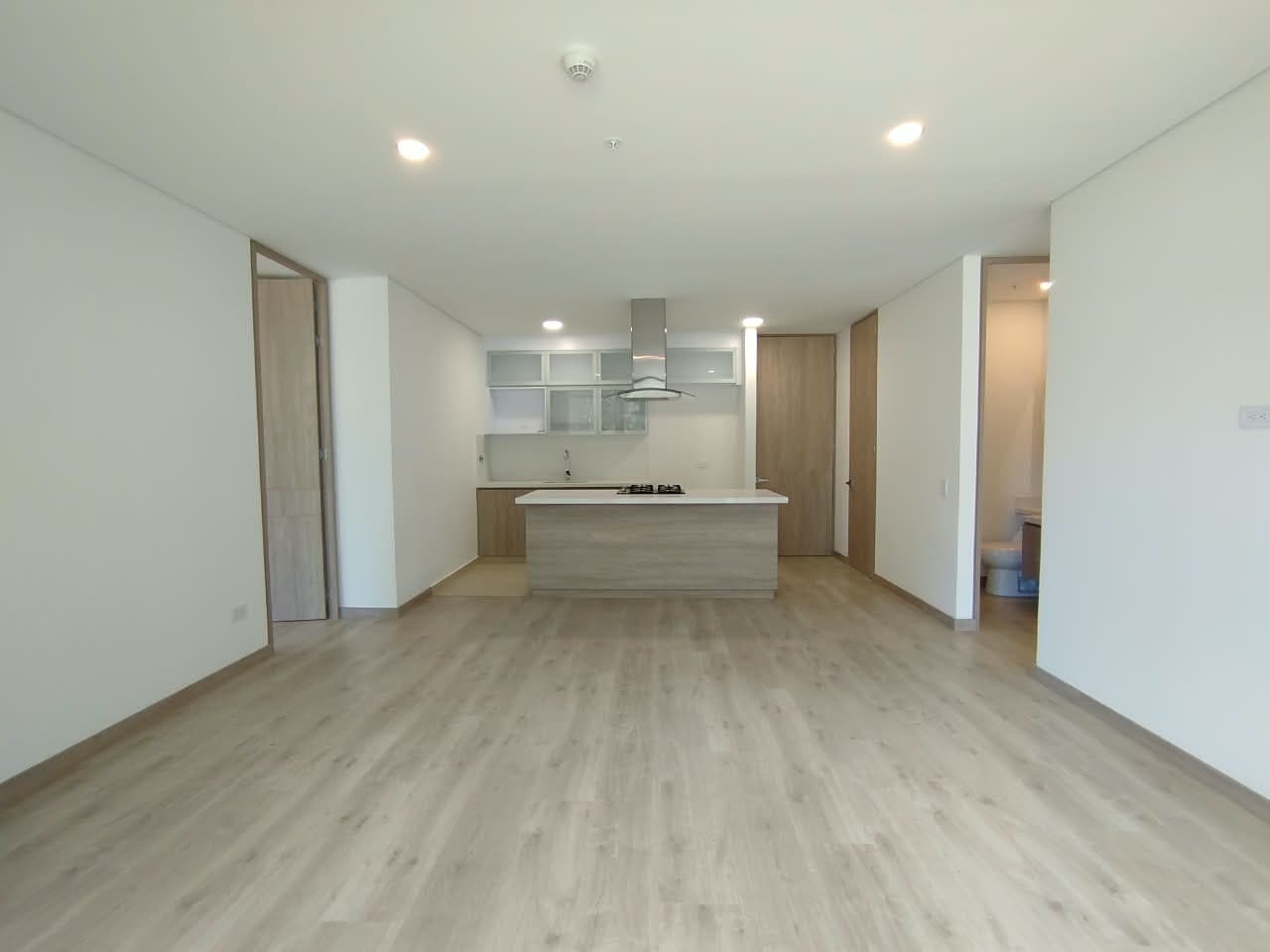 Apartamento en arriendo en El Retiro — foto 1 de 20