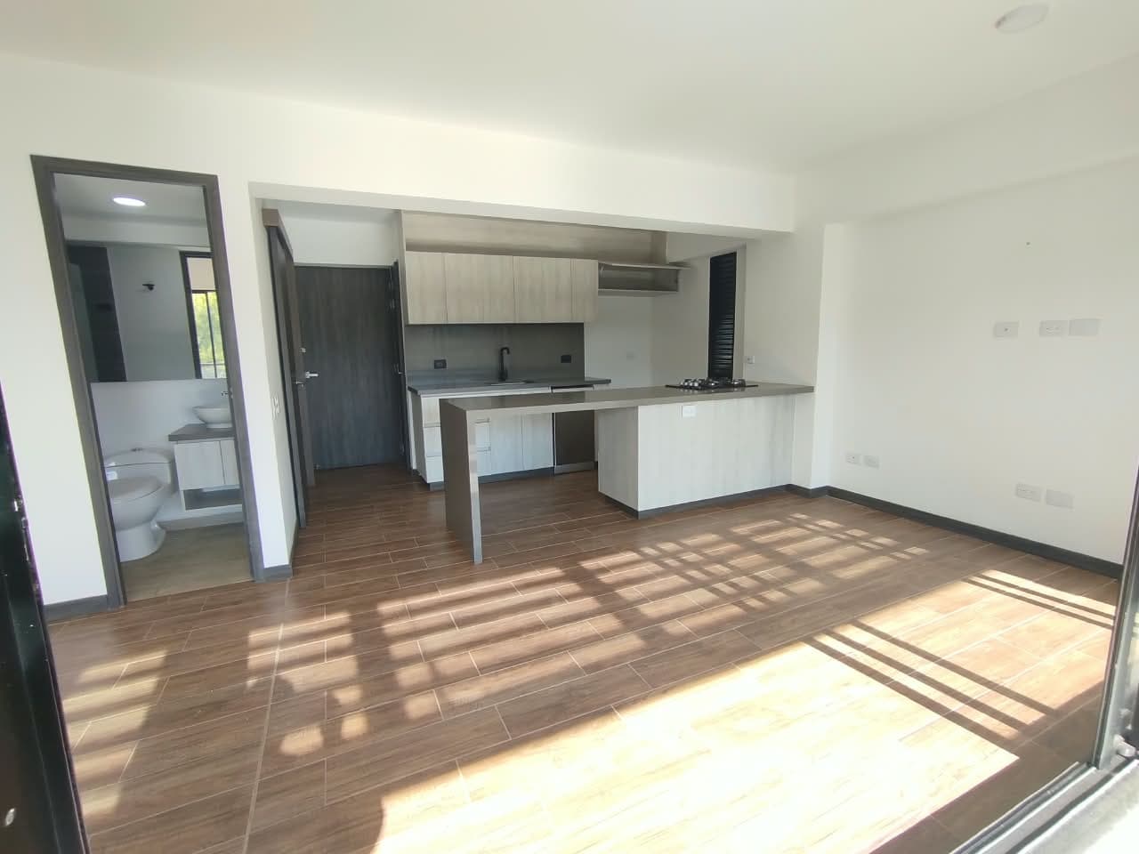 Apartamento en arriendo en El Retiro — foto 2 de 20