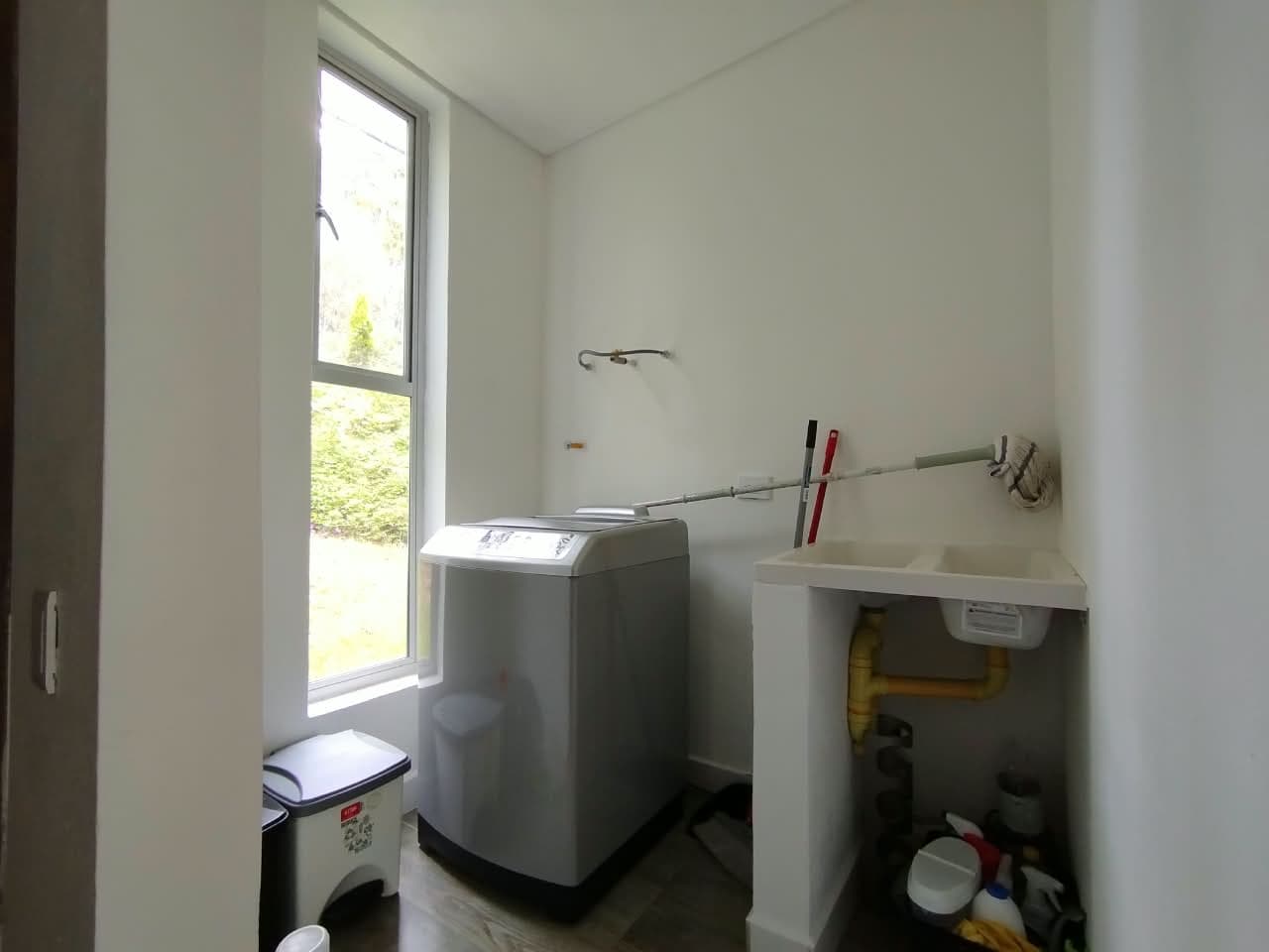 Casa Campestre en arriendo en La Ceja — foto 3 de 20