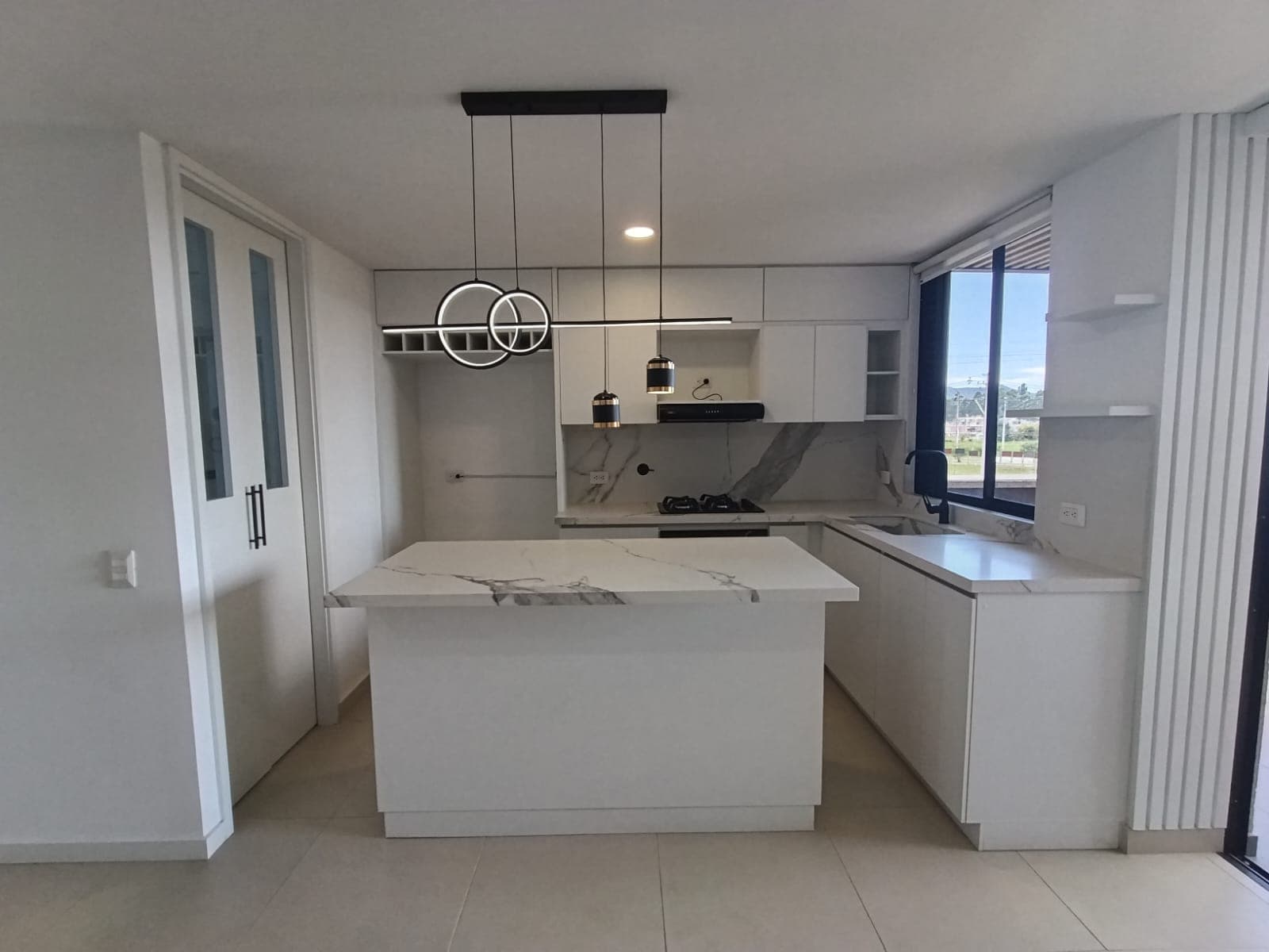 Apartamento en arriendo en San Antonio de Pereira, Rionegro — foto 1 de 14