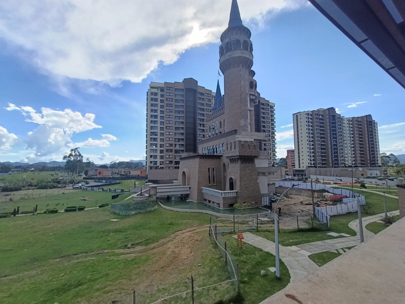Apartamento en arriendo en San Antonio de Pereira, Rionegro — foto 3 de 14