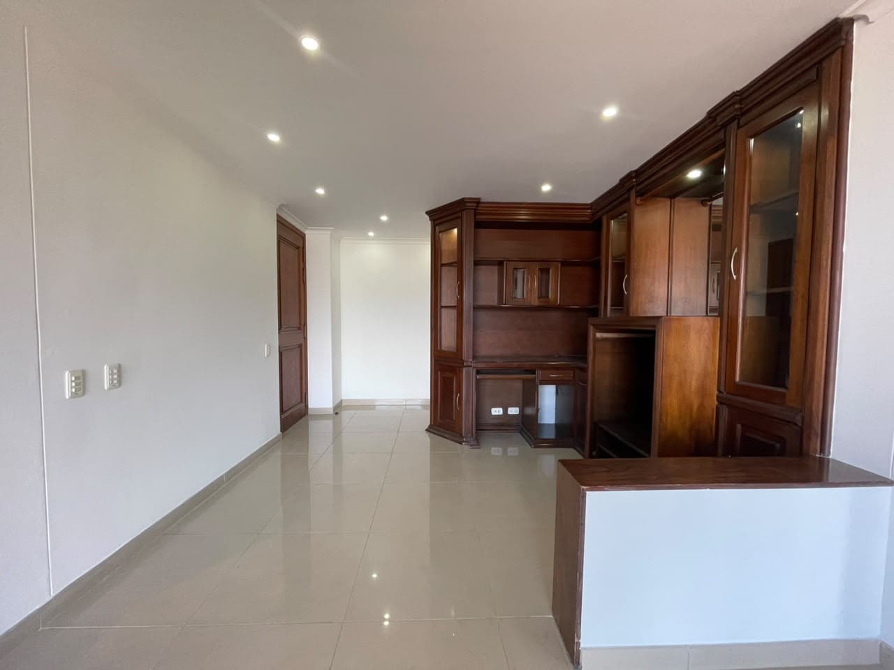 Apartamento en arriendo en Santa María de los Ángeles, El Poblado, Medellín — foto 4 de 20