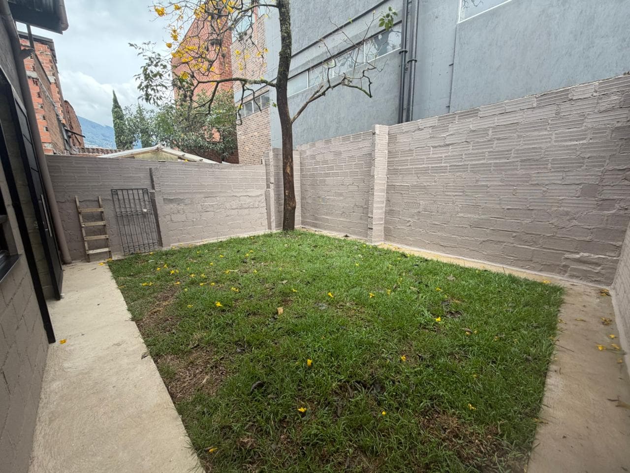 Bodega en arriendo en Parque de Envigado — foto 4 de 13