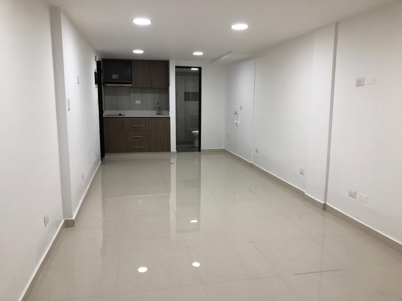 Local en arriendo en Laureles Medellín — foto 5 de 15
