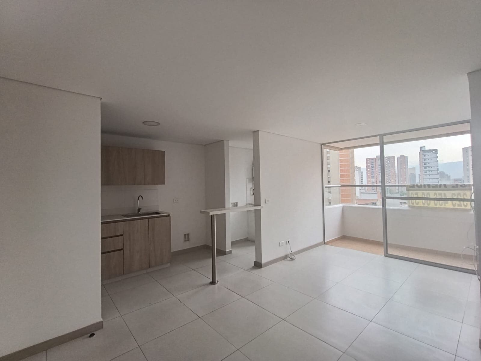 Apartamento en arriendo en El Carmelo Sabaneta — foto 1 de 20