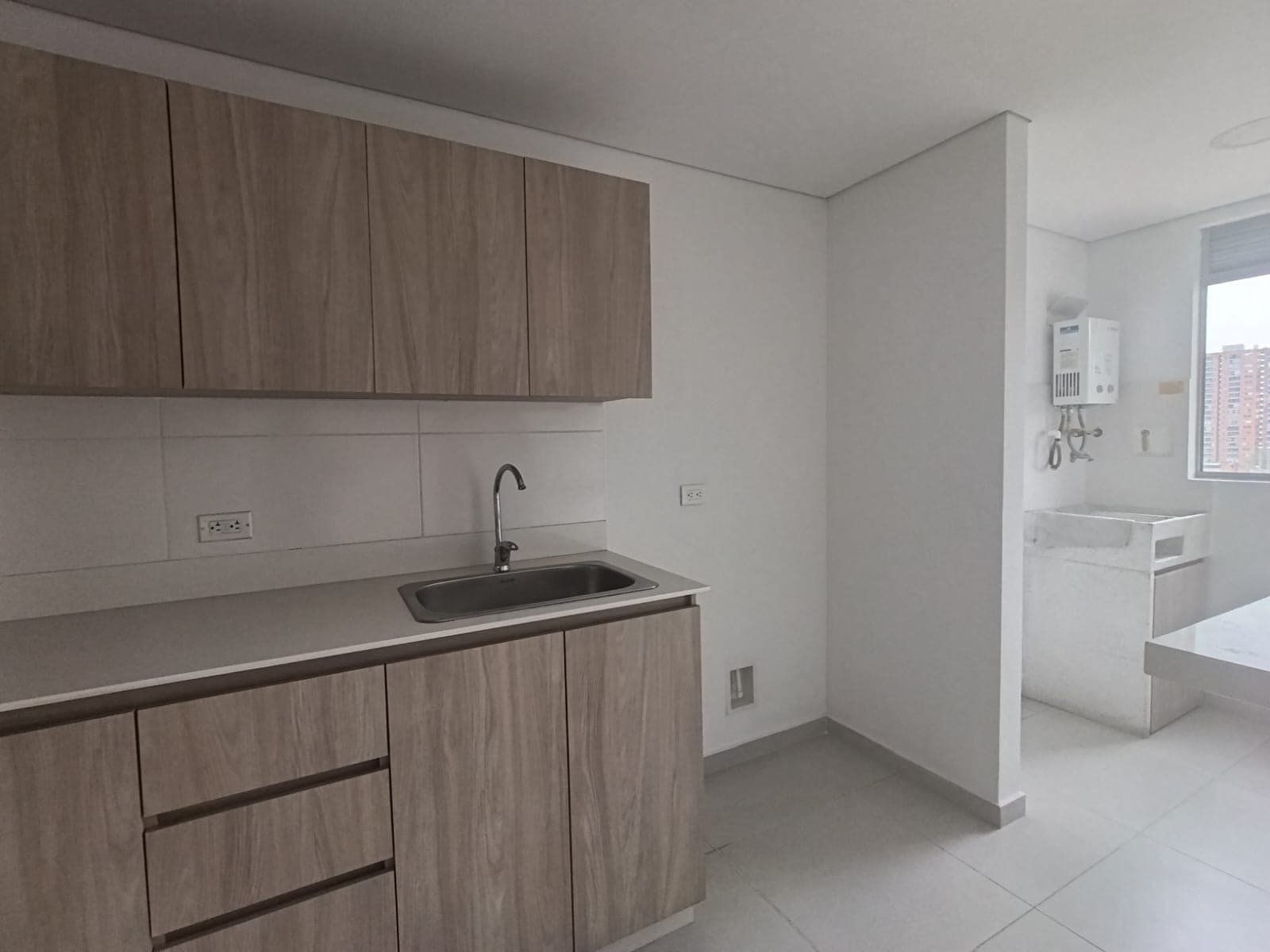 Apartamento en arriendo en El Carmelo Sabaneta — foto 3 de 20