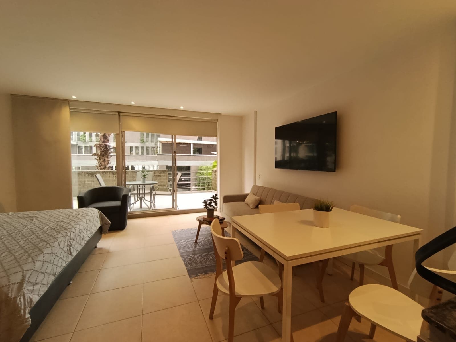 Apartaestudio en arriendo en Las Lomas, El Poblado, Medellín — foto 1 de 13