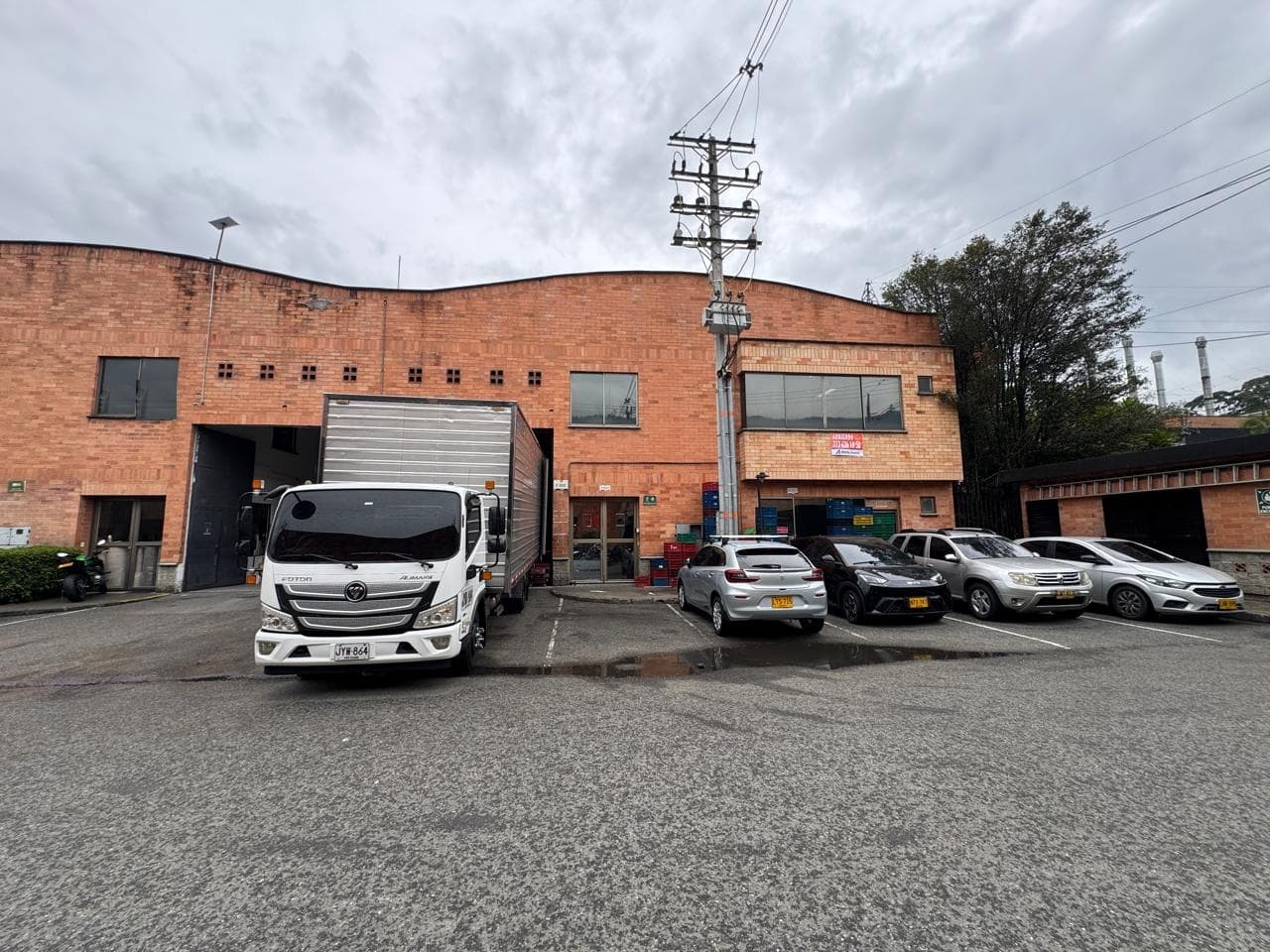 Bodega en arriendo en La Tablaza, La Estrella — foto 1 de 17