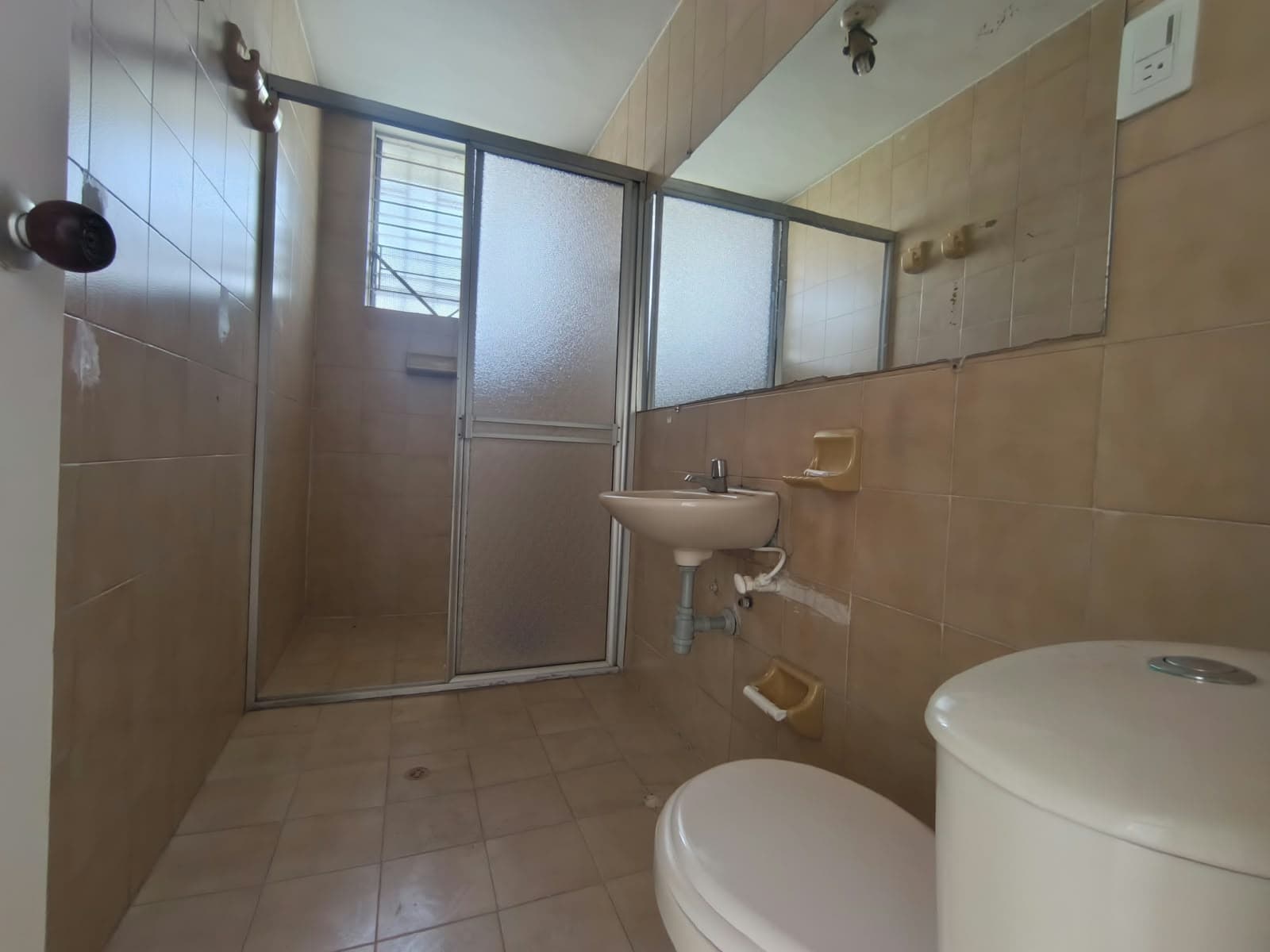 Casa Comercial en arriendo en Laureles Medellín — foto 4 de 18