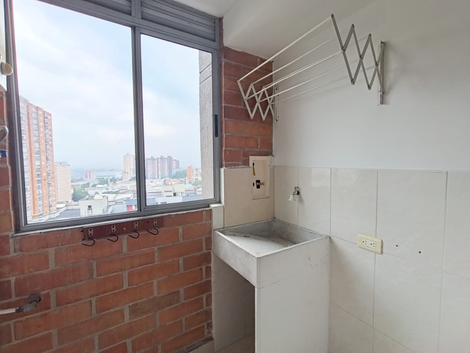 Apartamento en arriendo en Restrepo Naranjo, Sabaneta — foto 2 de 16