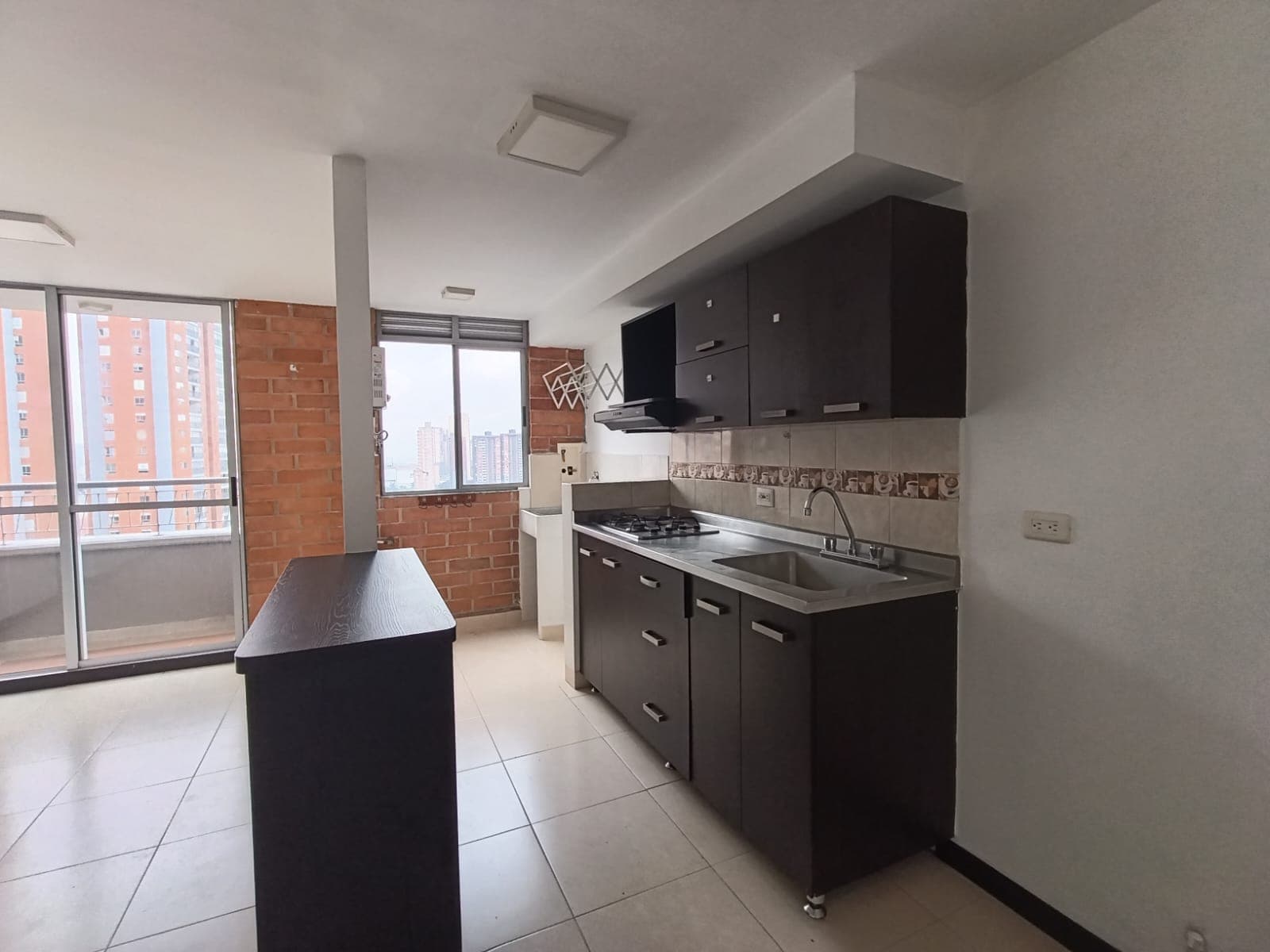 Apartamento en arriendo en Restrepo Naranjo, Sabaneta — foto 5 de 16