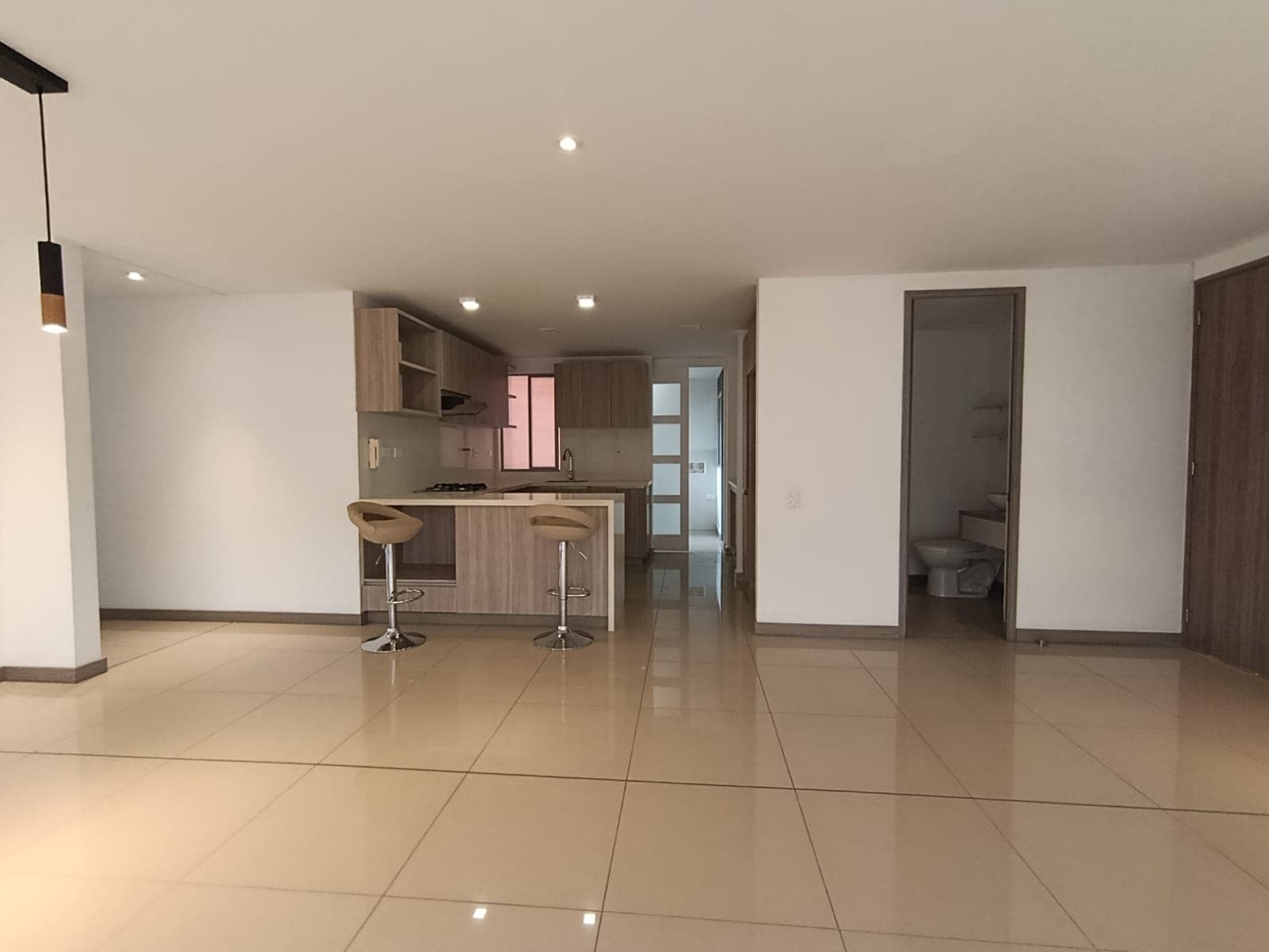 Apartamento en arriendo en Loma San José Sabaneta — foto 2 de 20