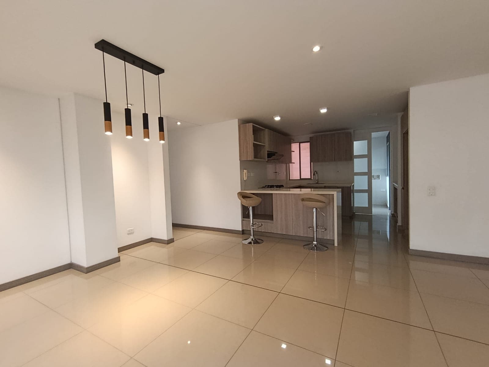 Apartamento en arriendo en Loma San José Sabaneta — foto 4 de 20
