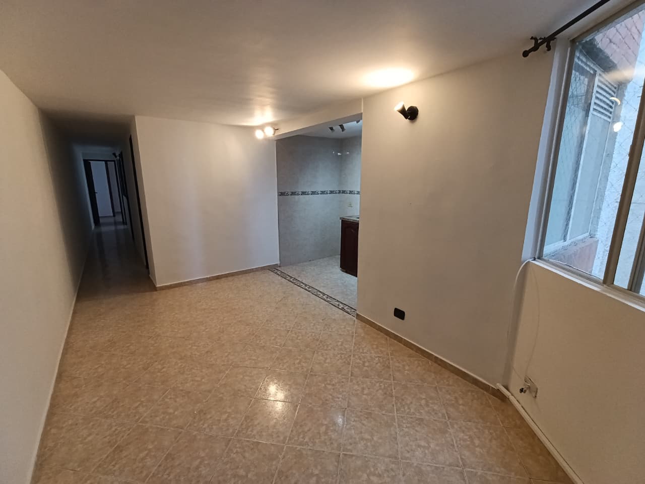Apartamento en arriendo en Boston, Centro, Medellín — foto 2 de 14