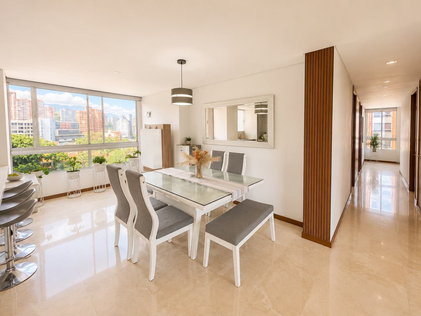 Apartamento en arriendo en El Tesoro, El Poblado, Medellín — foto 5 de 19