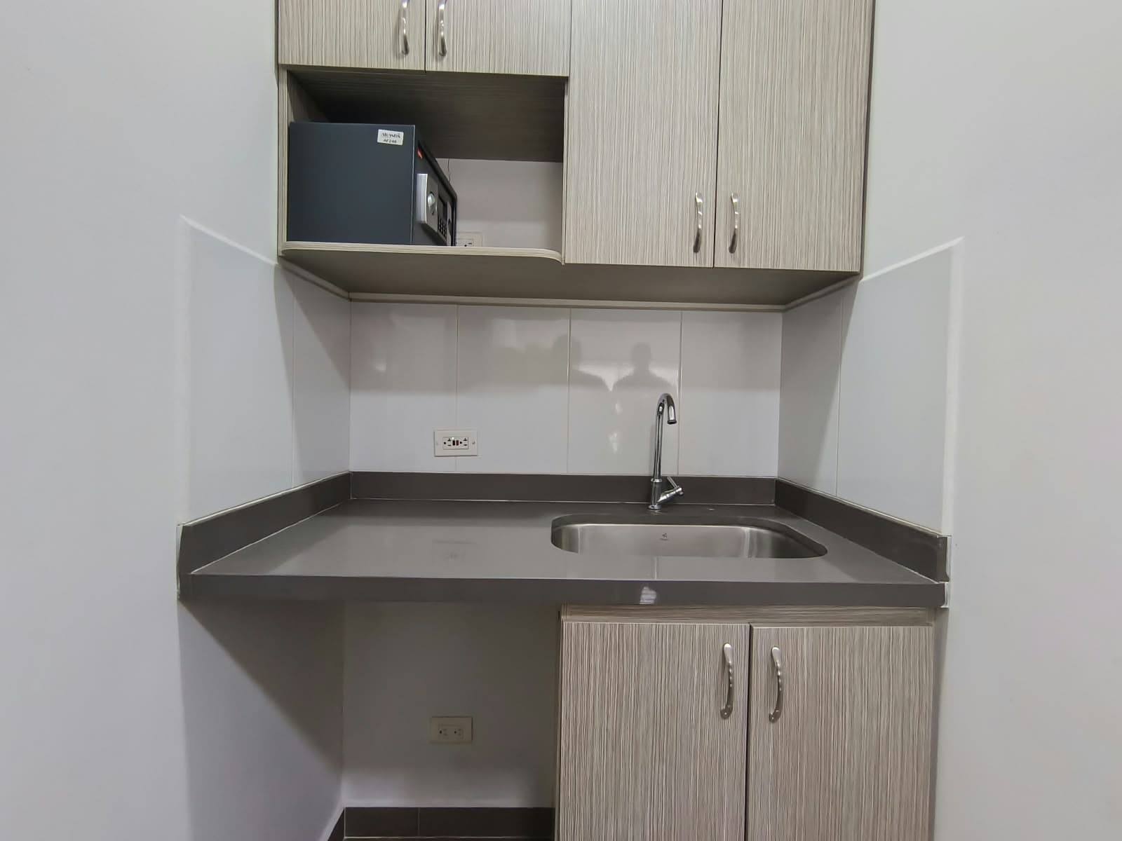 Oficina en arriendo en Milla de Oro, El Poblado, Medellín — foto 4 de 9