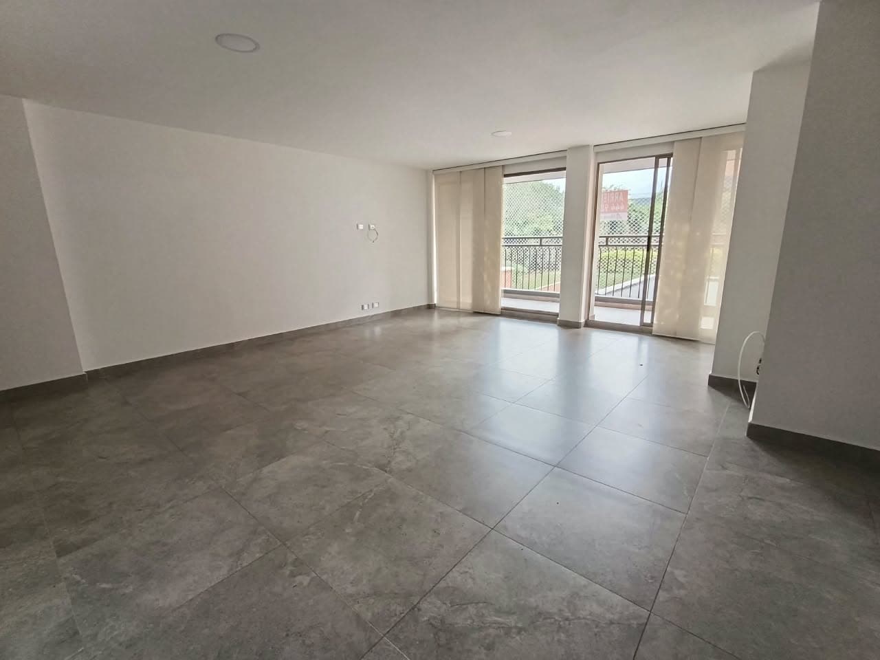 Apartamento en arriendo en Loma del Escobero Envigado — foto 4 de 14