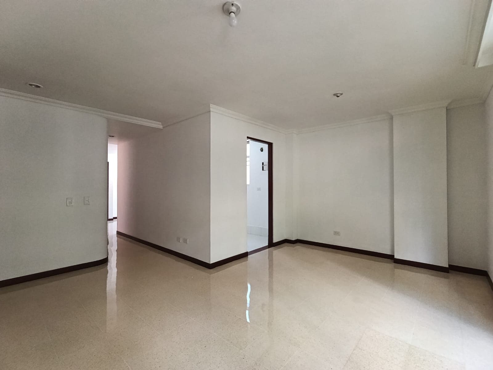 Apartamento en arriendo en Medellín — foto 2 de 17