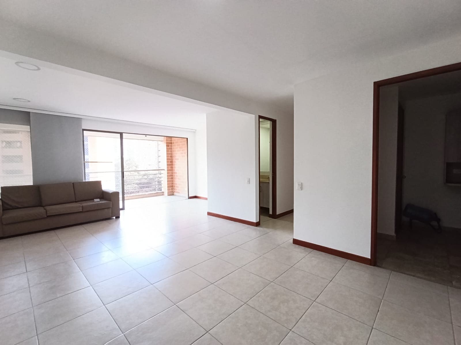 Apartamento en arriendo en Medellín — foto 3 de 16