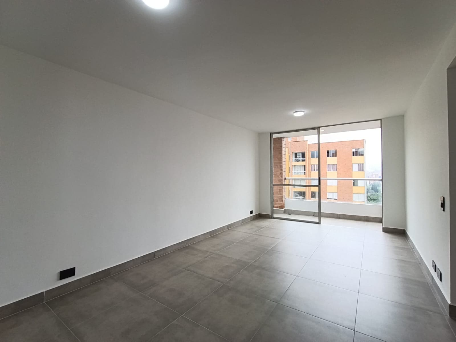 Apartamento en arriendo en Medellín — foto 4 de 16