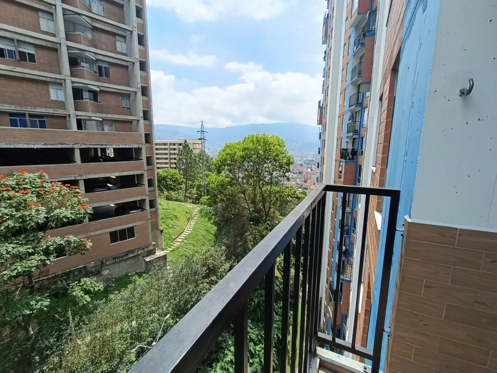 Apartamento en arriendo en Calasanz Parte Alta, La America, Medellín — foto 5 de 12