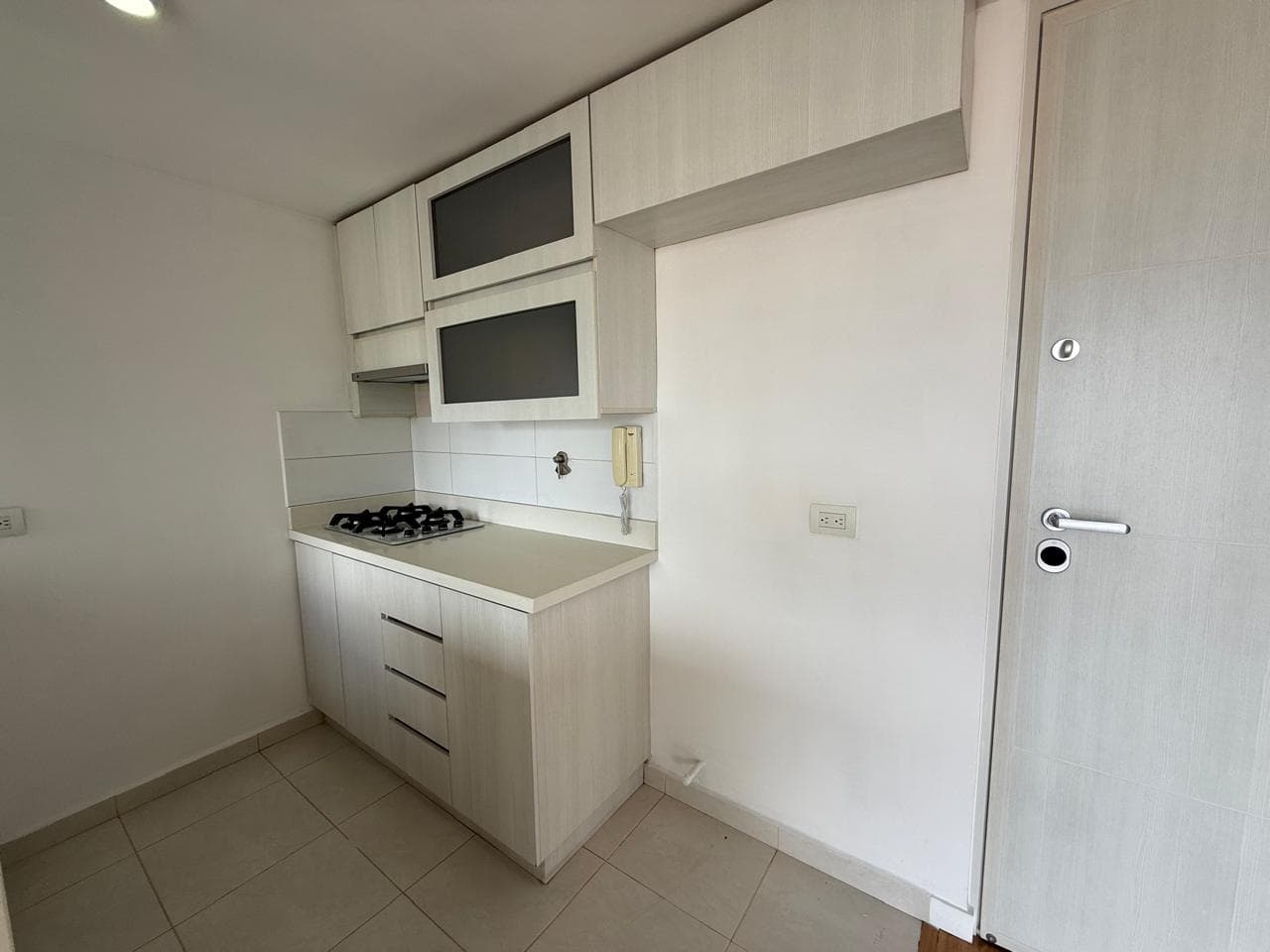 Apartamento en arriendo en La Loma de los Bernal, Belen, Medellín — foto 2 de 19