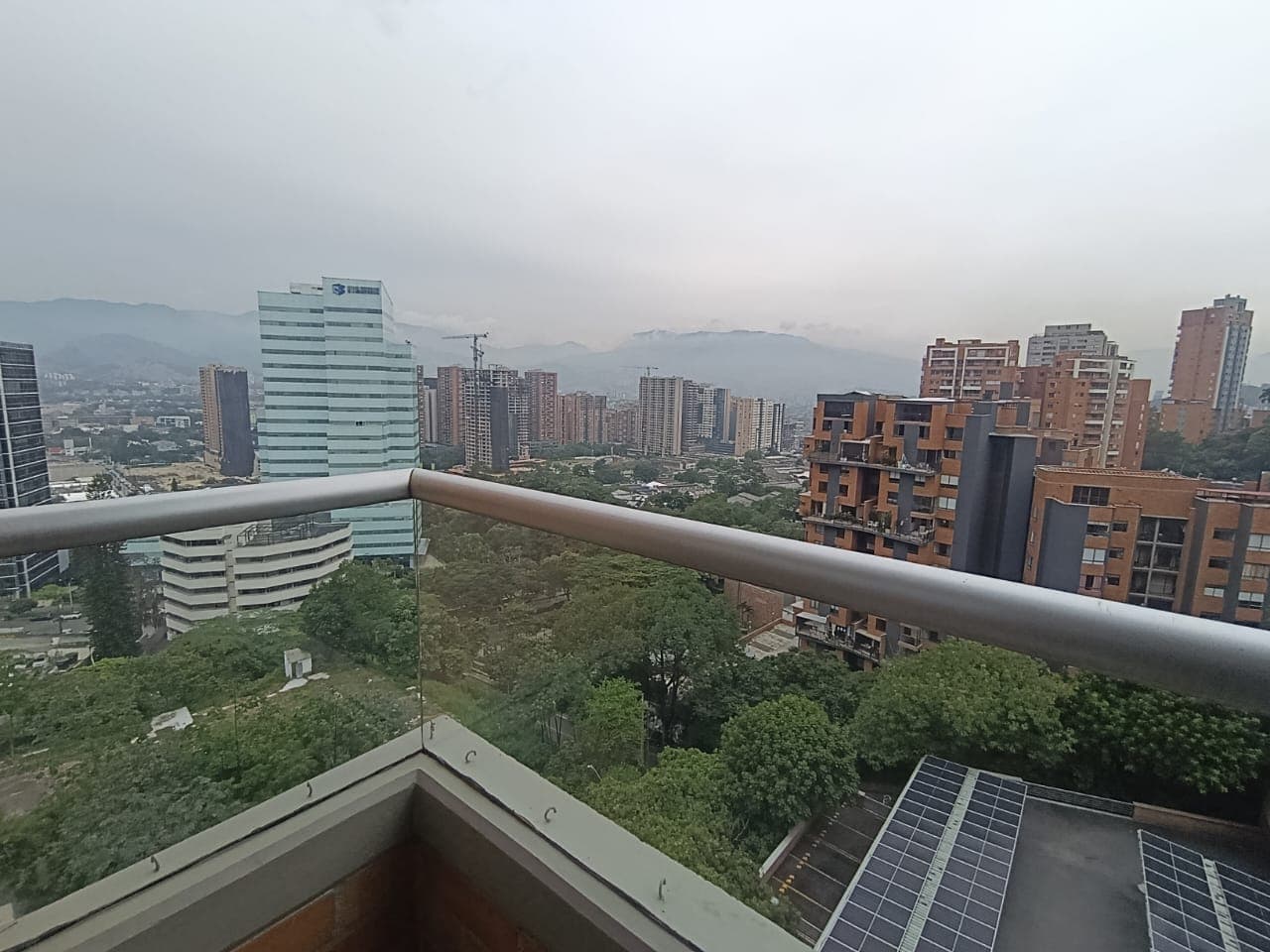 Apartamento en arriendo en Castropol, El Poblado, Medellín — foto 1 de 14