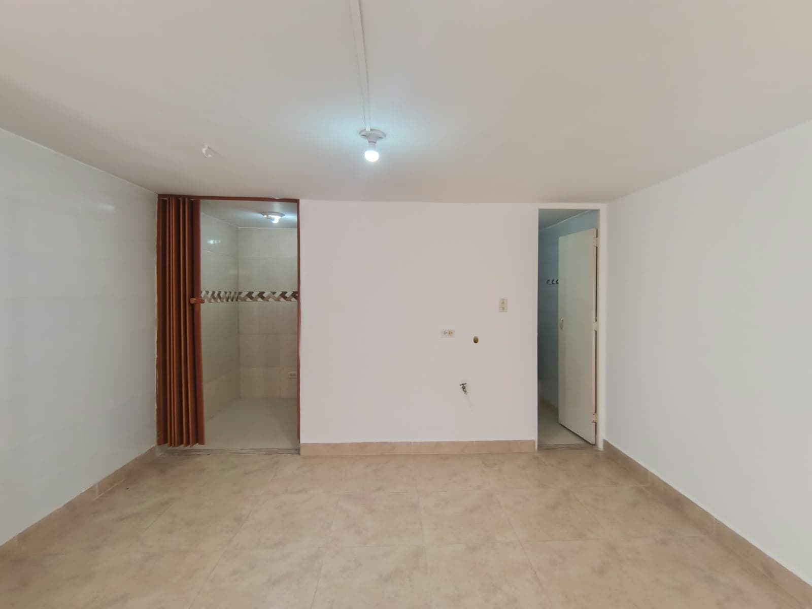 Local en arriendo en Santa Mónica, La America, Medellín — foto 4 de 8