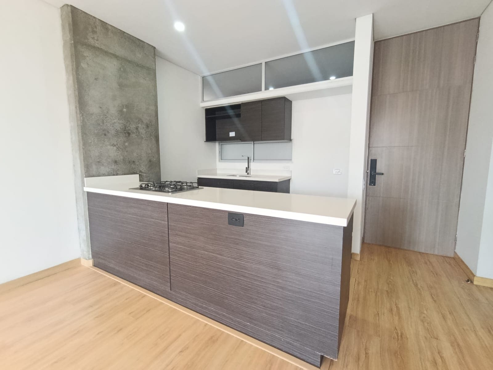 Apartamento en arriendo en Loma de los Parra, El Poblado, Medellín — foto 4 de 13