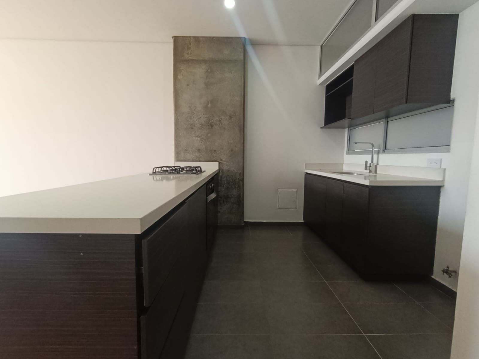 Apartamento en arriendo en Loma de los Parra, El Poblado, Medellín — foto 5 de 13