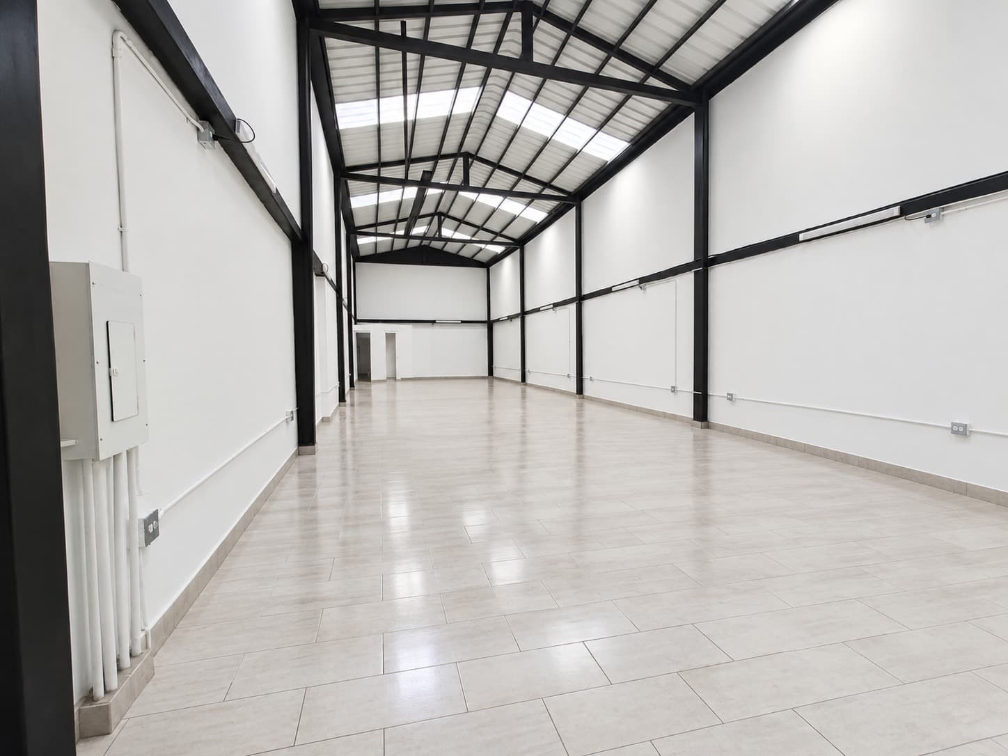 Bodega en arriendo en Barrio Mesa Envigado — foto 1 de 11