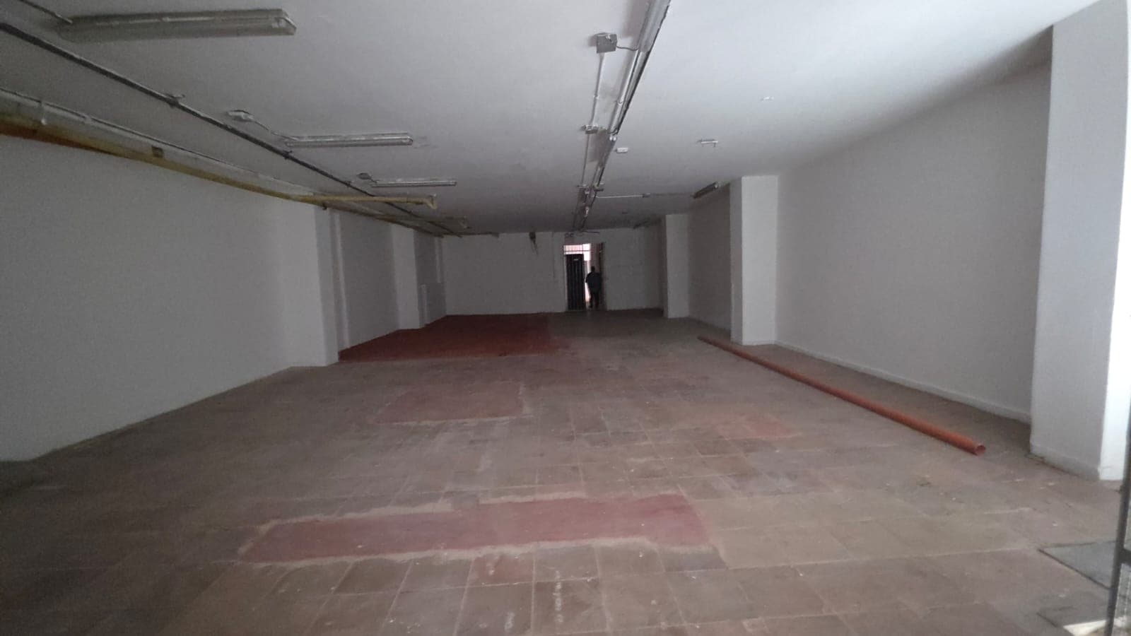 Local en arriendo en Parque de Envigado — foto 1 de 8