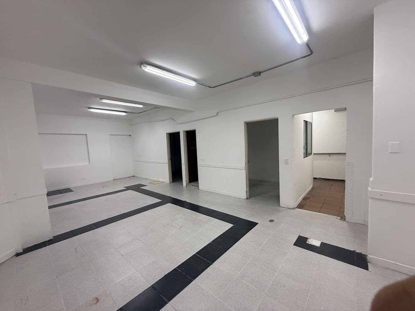Local en arriendo en Parque de Envigado — foto 2 de 8