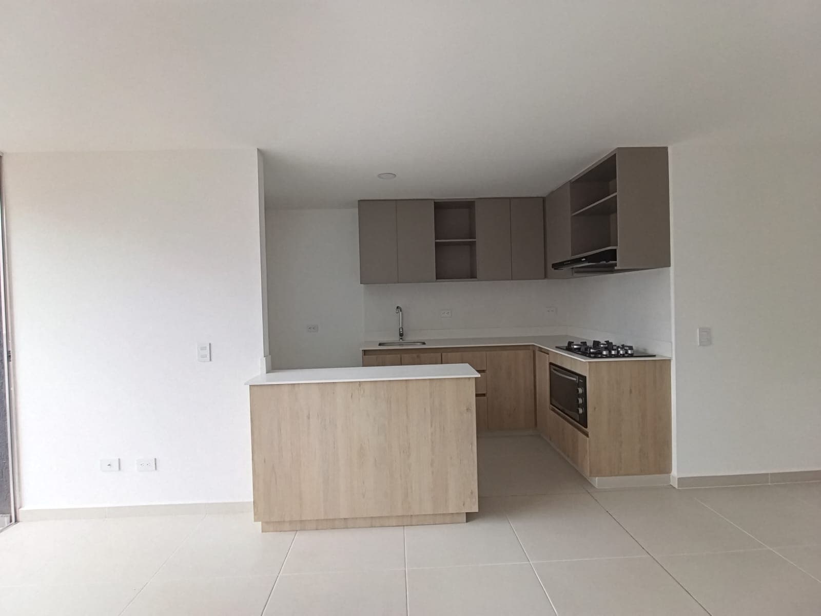 Apartamento en arriendo en La Doctora, Sabaneta — foto 5 de 20