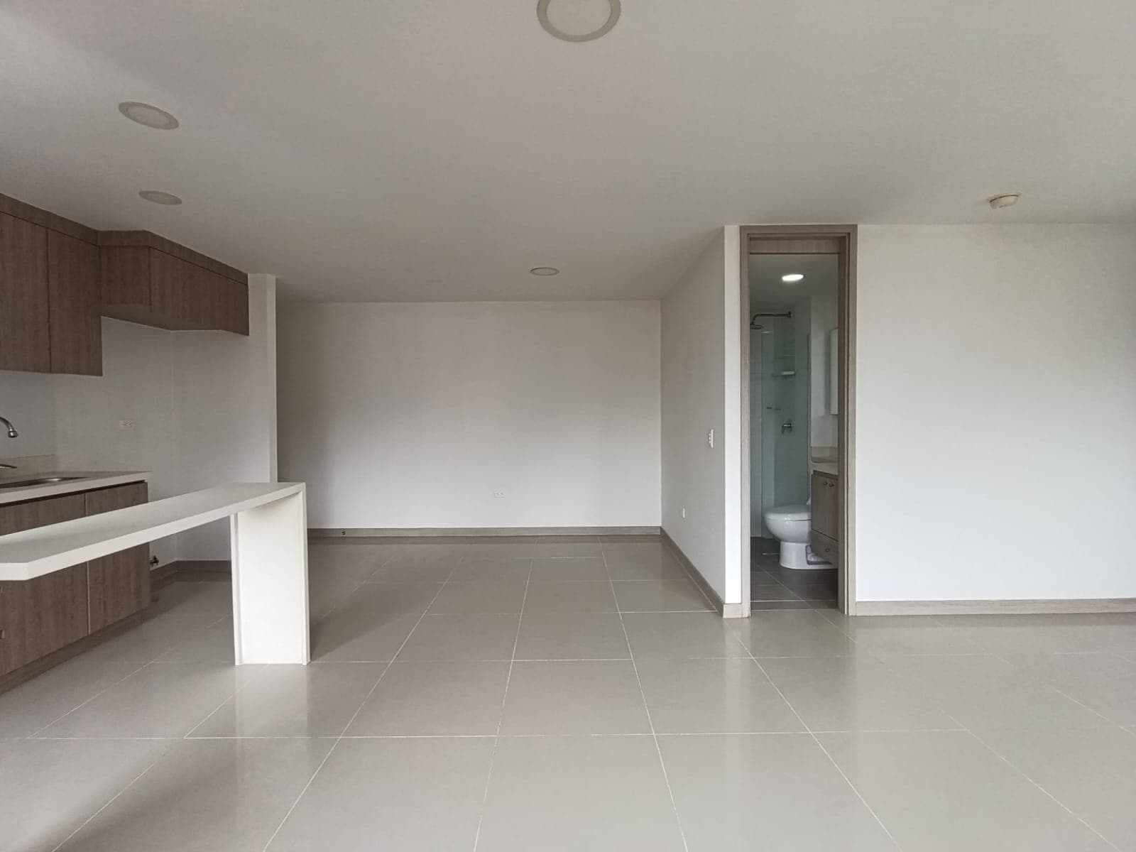 Apartamento en arriendo en El Carmelo Sabaneta — foto 2 de 11