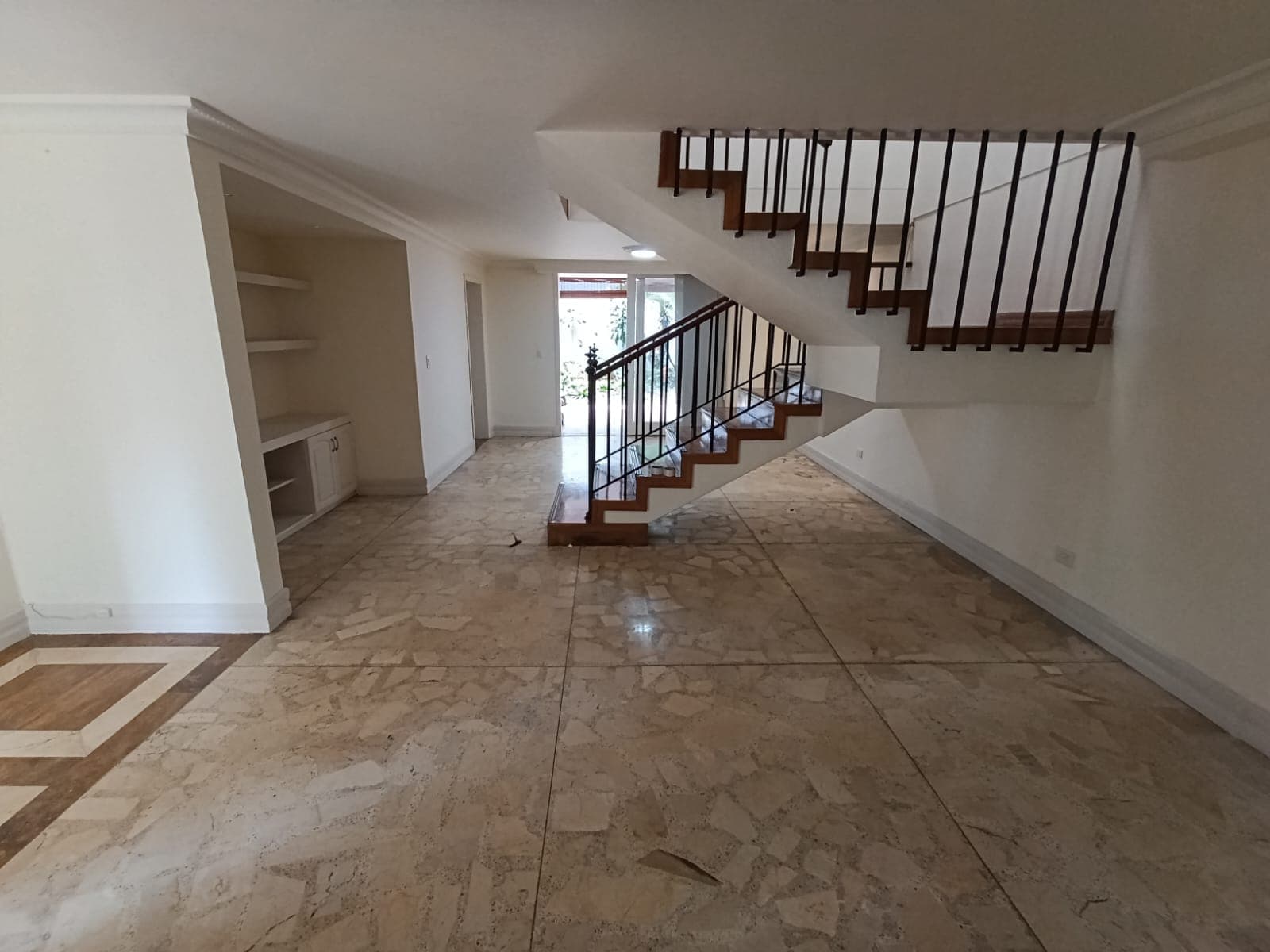 Casa Comercial en arriendo en Alameda, Laureles, Medellín — foto 3 de 20
