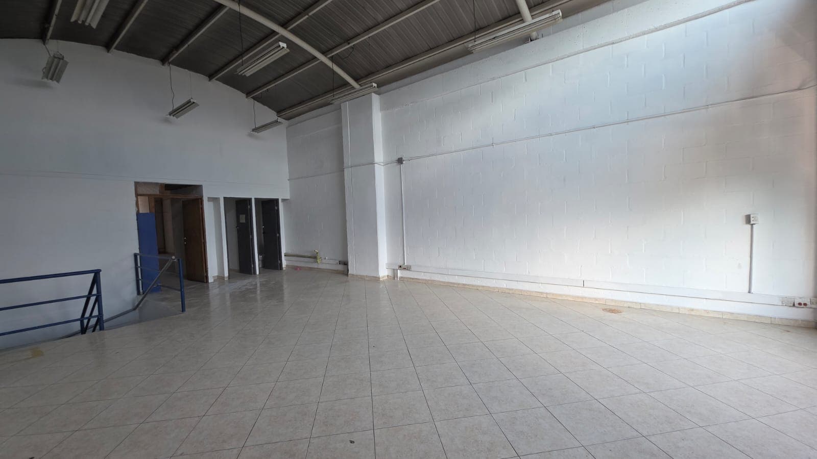 Local en arriendo en Parque de Envigado — foto 3 de 8