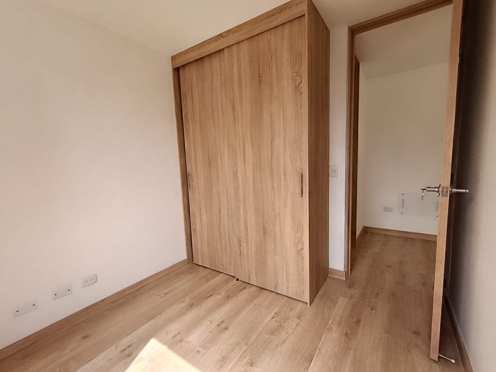 Apartamento en arriendo en Loma San José Sabaneta — foto 4 de 18