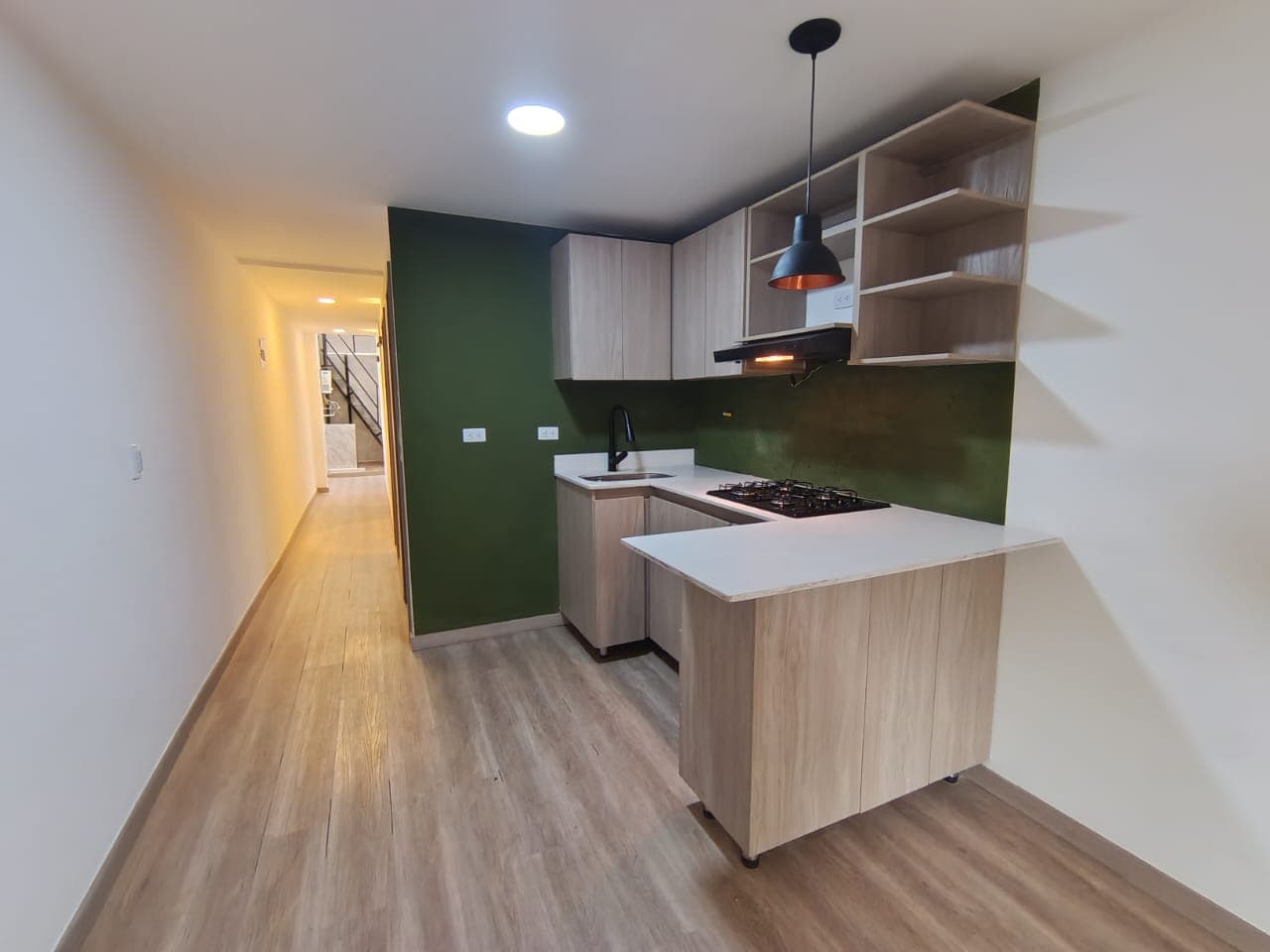 Apartamento en arriendo en Suramericana, Laureles, Medellín — foto 1 de 9