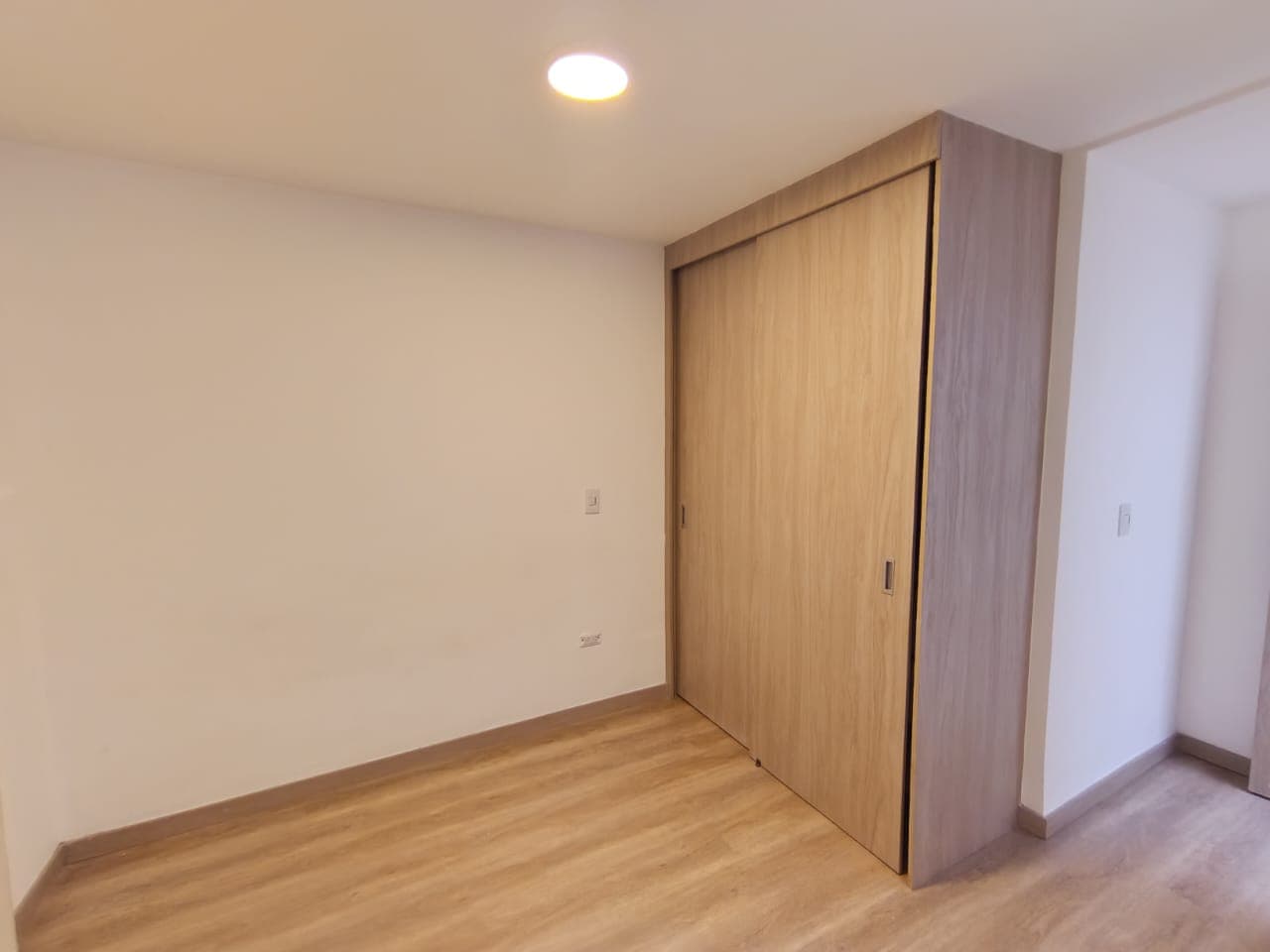 Apartamento en arriendo en Suramericana, Laureles, Medellín — foto 5 de 9
