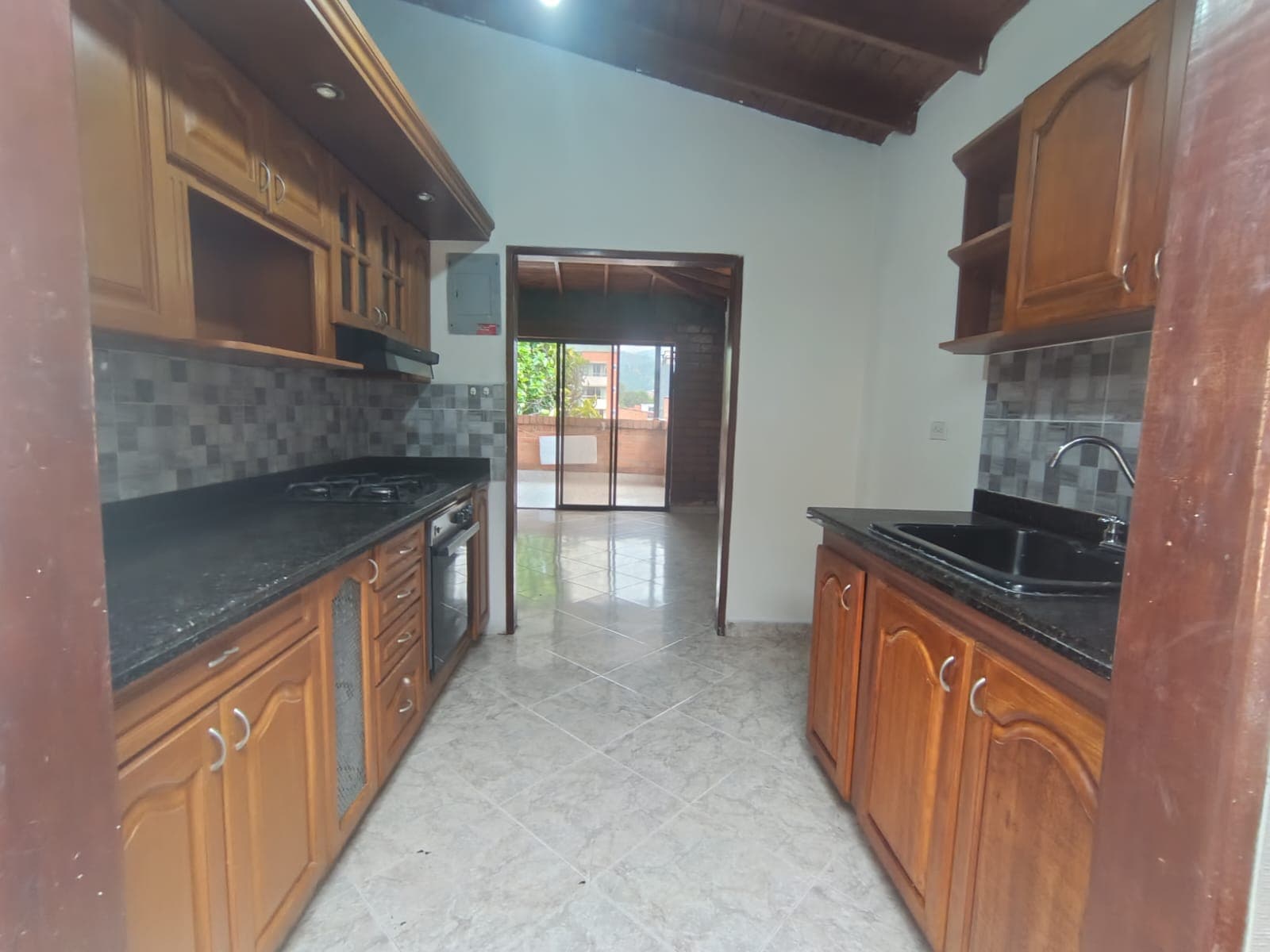 Apartamento en arriendo en Santa Mónica, La America, Medellín — foto 2 de 20