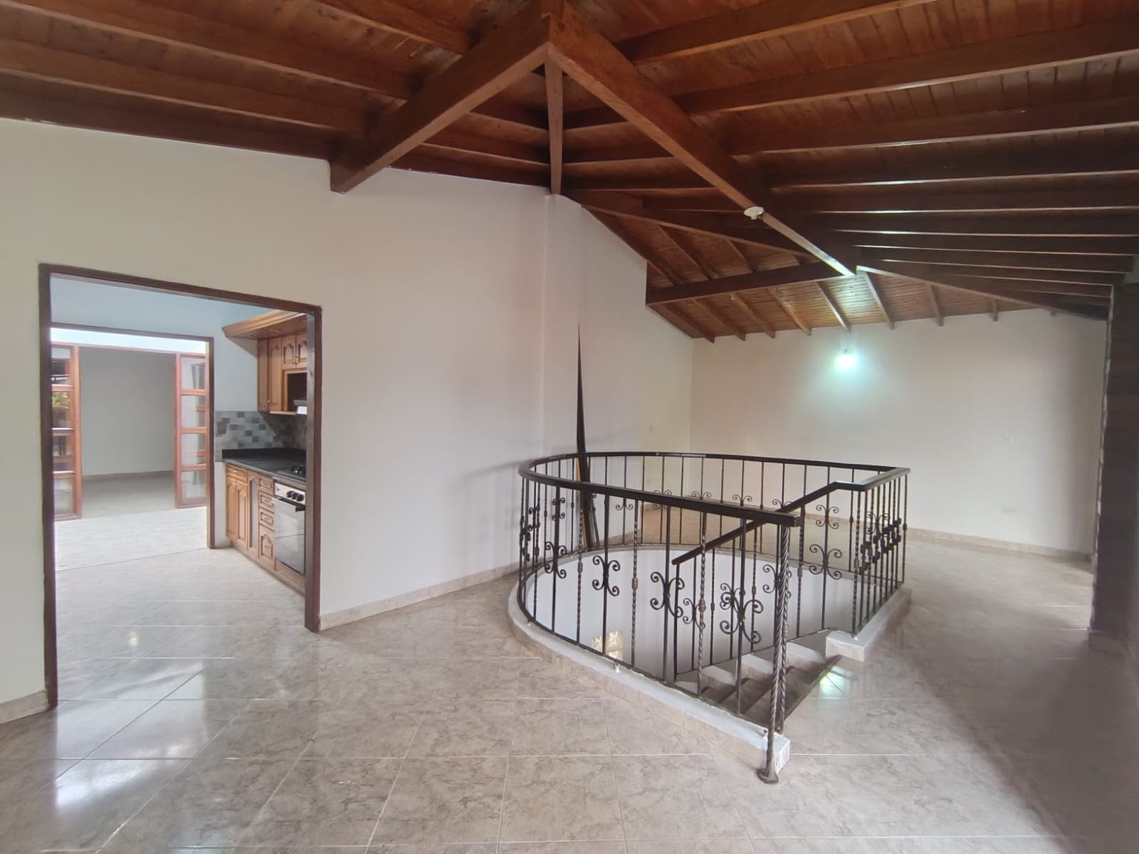 Apartamento en arriendo en Santa Mónica, La America, Medellín — foto 3 de 20