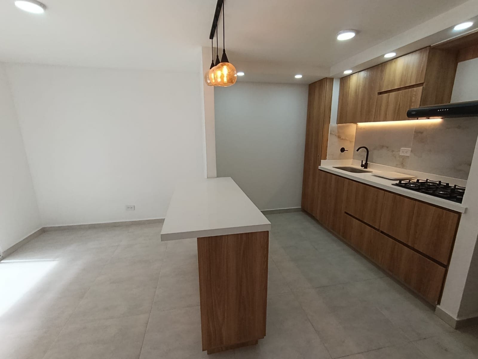 Apartamento en arriendo en Marinilla — foto 2 de 12