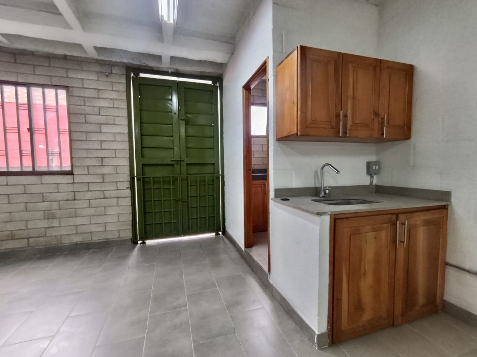Bodega en arriendo en Trinidad Medellín, Guayabal — foto 2 de 10
