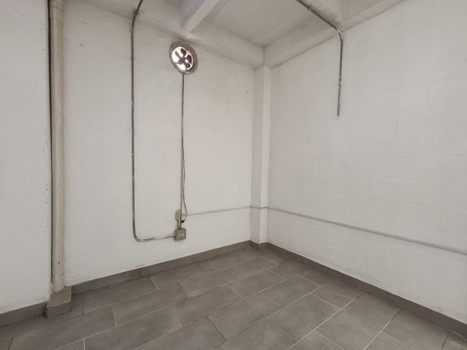 Bodega en arriendo en Trinidad Medellín, Guayabal — foto 5 de 10