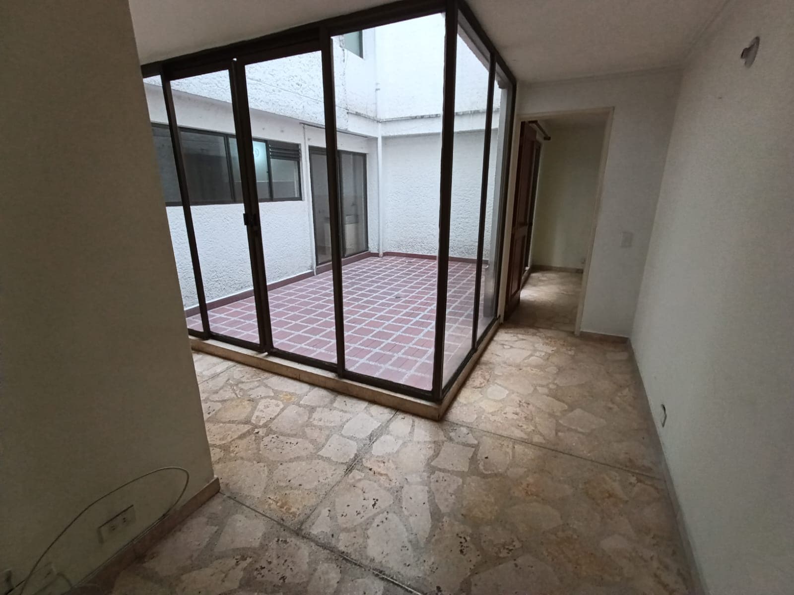 Apartamento en arriendo en Laureles Medellín — foto 2 de 19