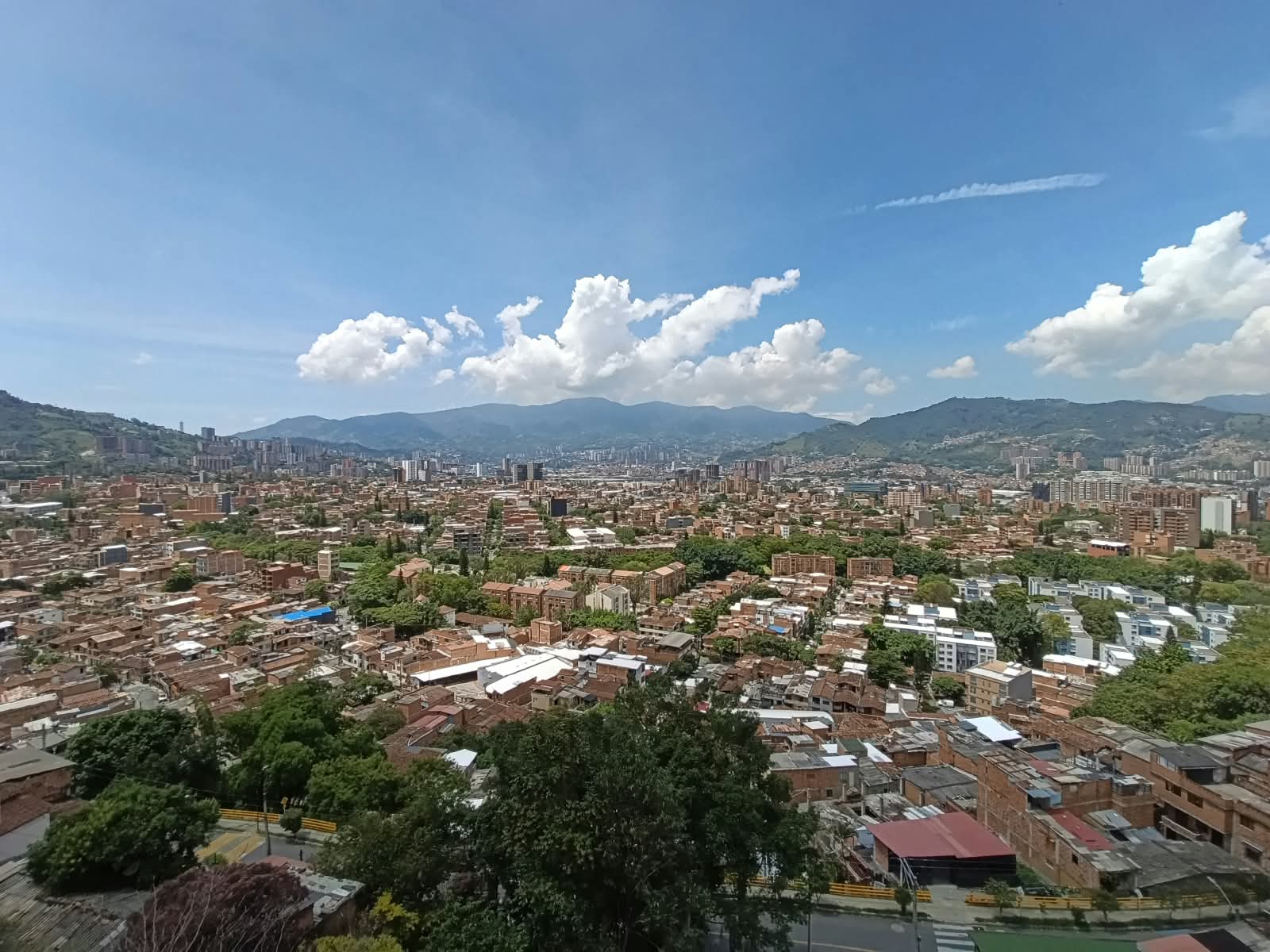 Apartamento en arriendo en El Esmeraldal, Envigado — foto 1 de 20